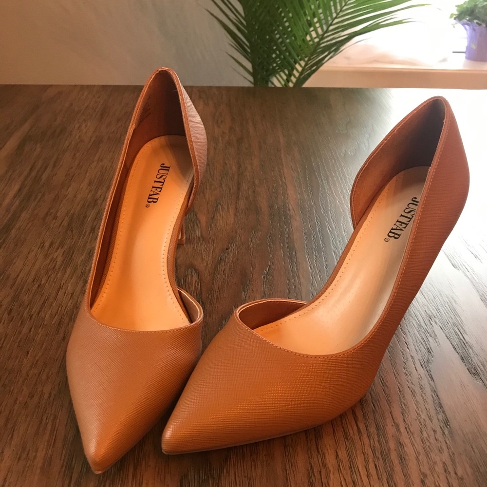 Just Fab Here for Business Pumps
